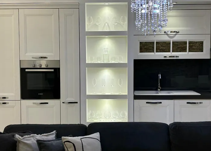 Tam Serviced 2Bdr Apartment City Center No6