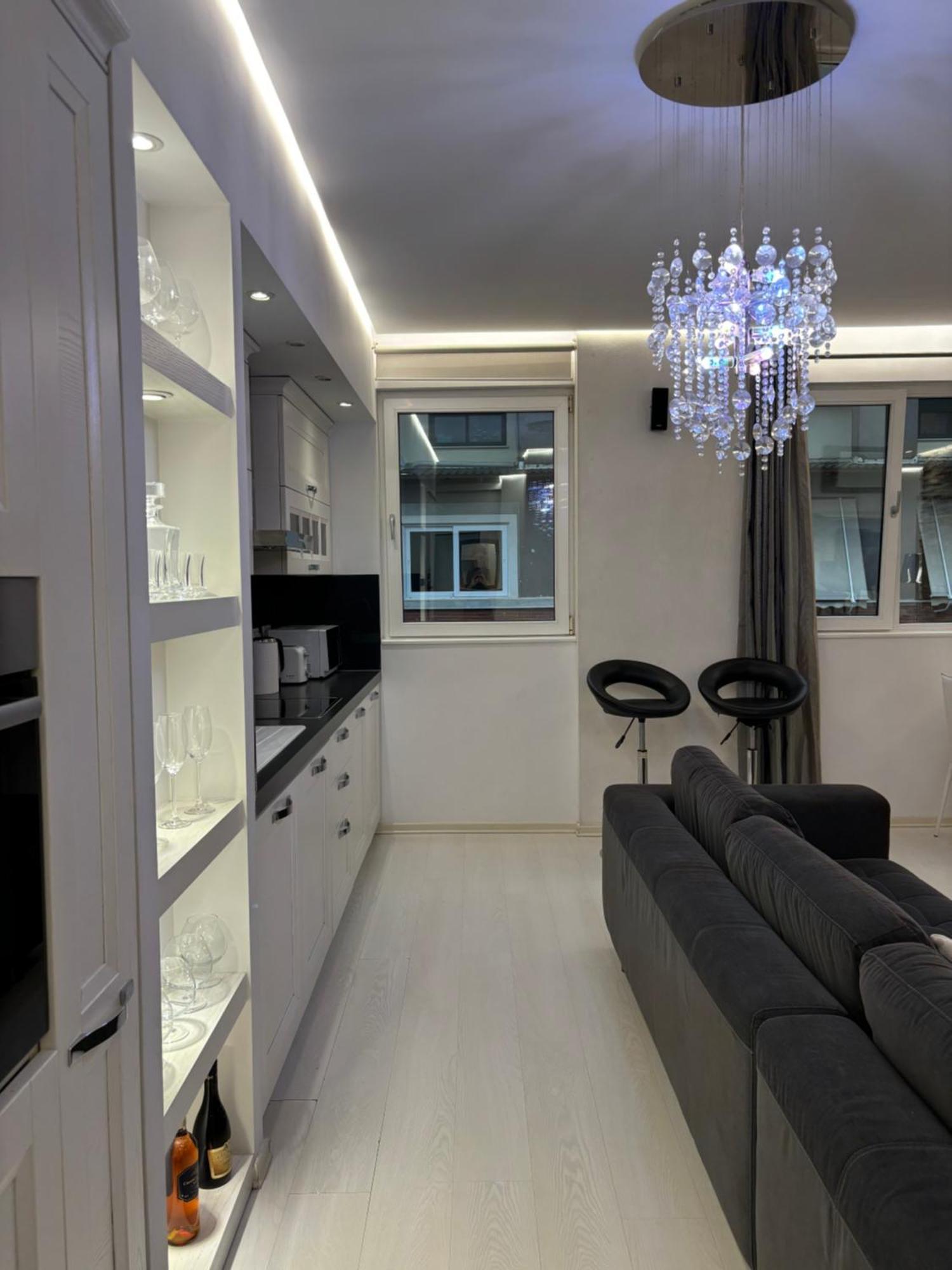 Tam Serviced 2bdr Center No6 Tirana