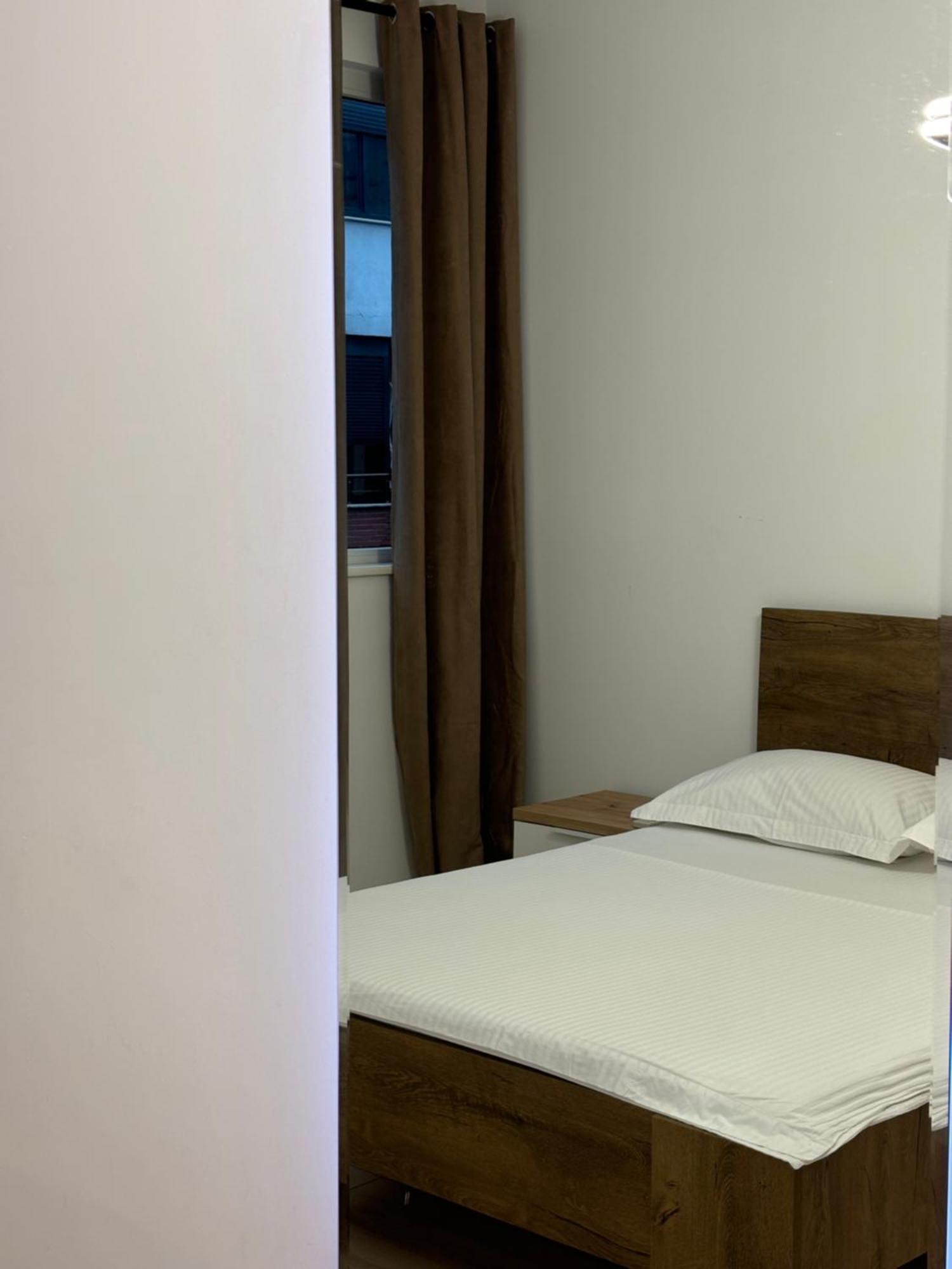 Apartment Tam Serviced 2bdr Center No6 *