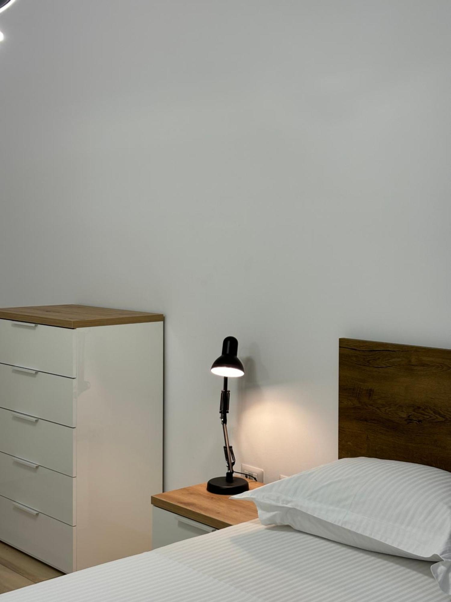 Apartment Tam Serviced 2bdr Center No6 Tirana