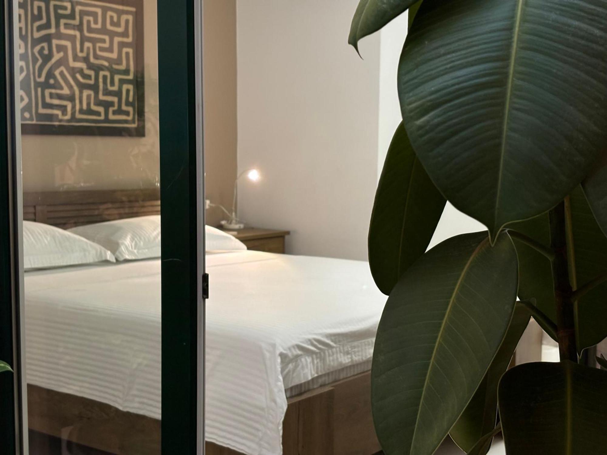 Apartment Tam Serviced 2bdr Center No6
