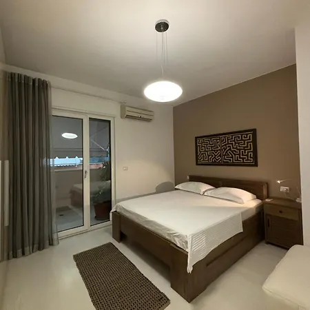 Tam Serviced 2Bdr Apartment City Center No6 Tirana Exterior photo