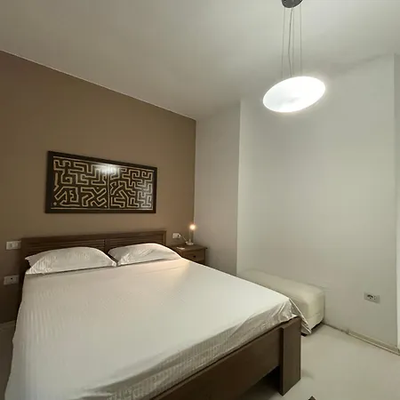 Tam Serviced 2Bdr Apartment City Center No6 Tirana Exterior photo