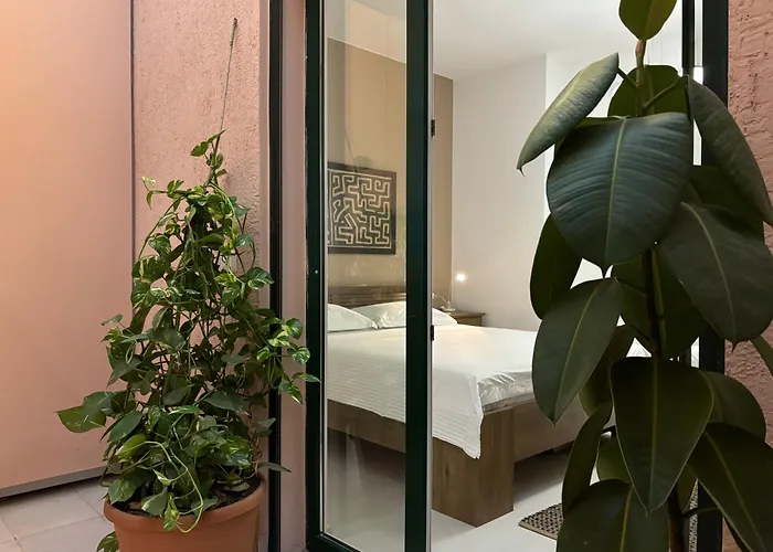 Tam Serviced 2Bdr Apartment City Center No6
