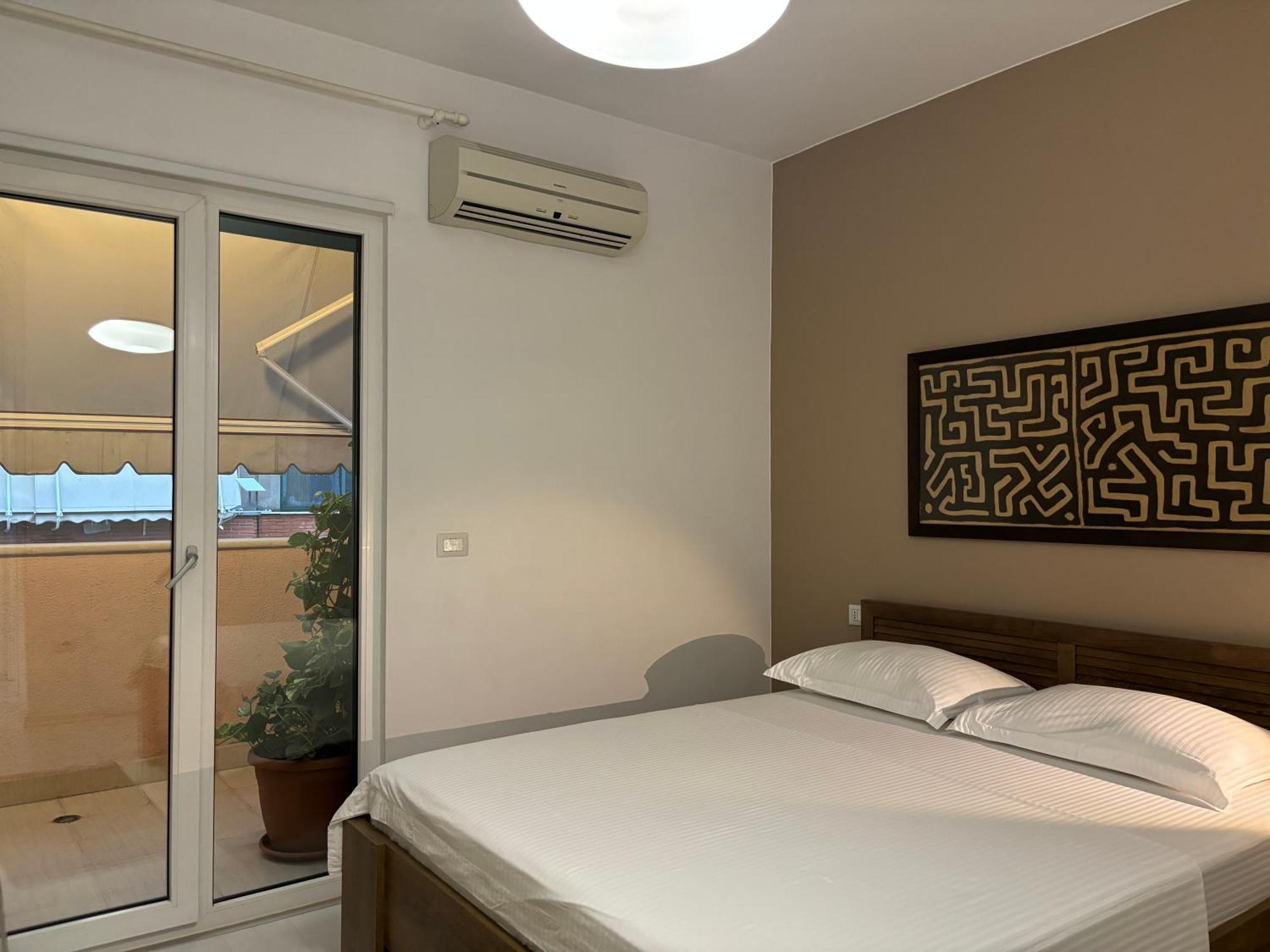 Tam Serviced 2bdr Center No6 Tirana
