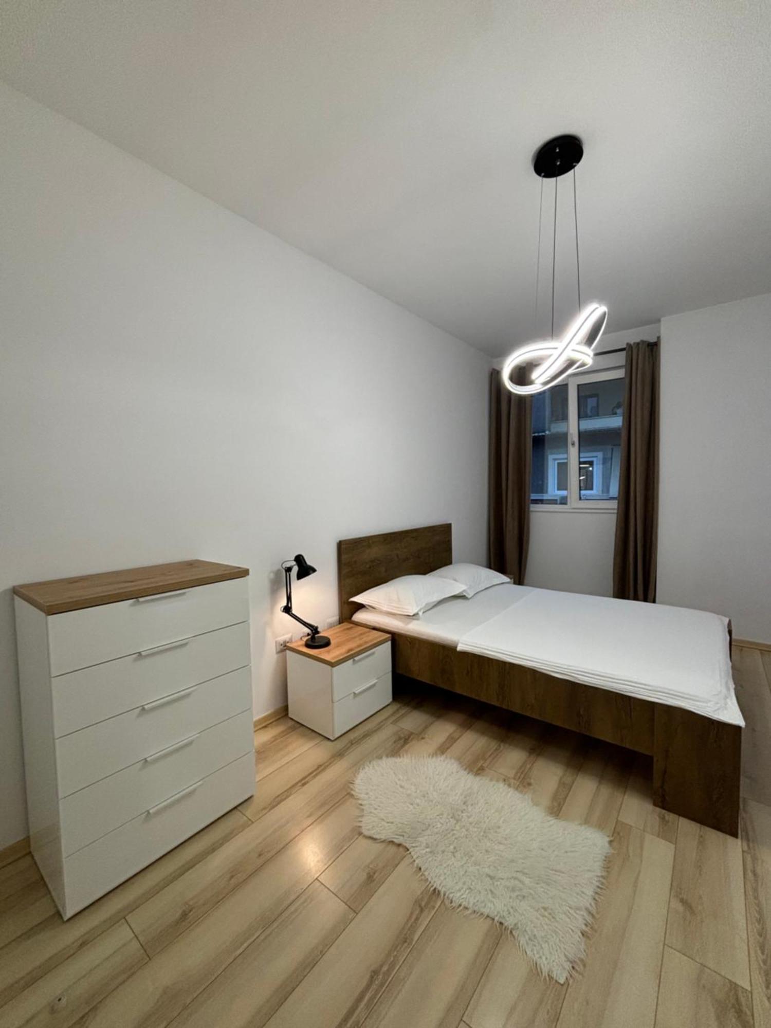 Tam Serviced 2bdr Center No6 Tirana